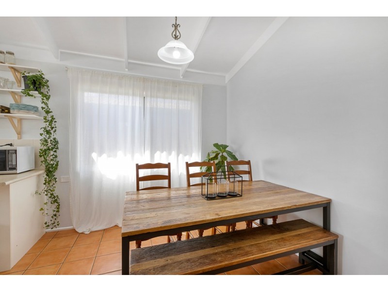 33 Mcleod Street, Cleveland QLD 4163