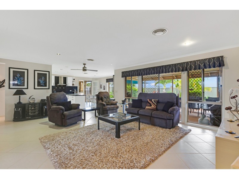 7 Moreton View Parade, Redland Bay QLD 4165