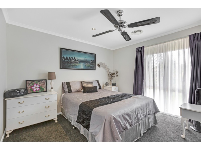 7 Moreton View Parade, Redland Bay QLD 4165