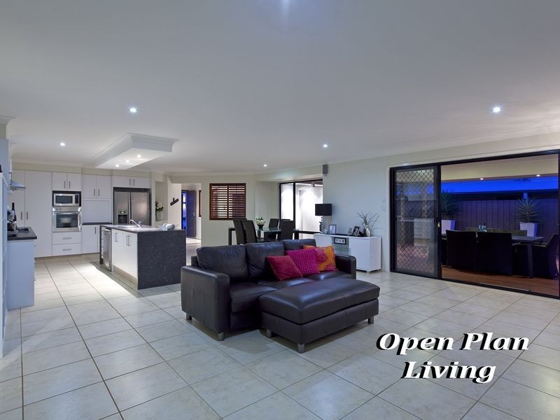 4 Nadine Crescent, Thornlands QLD 4164