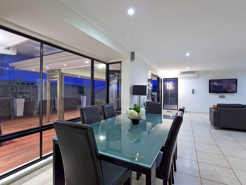 4 Nadine Crescent, Thornlands QLD 4164