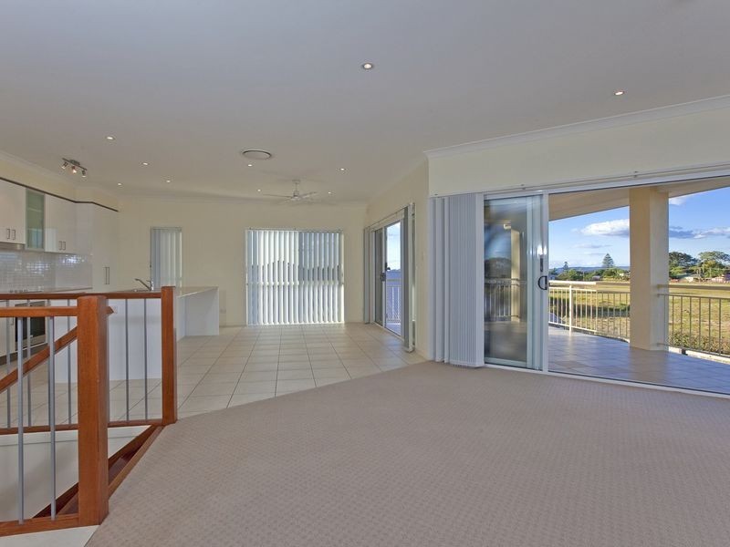 9 Omac Street, Redland Bay QLD 4165