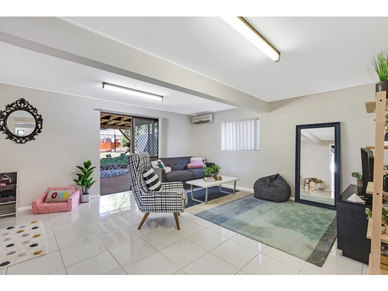 63 Island Street, Cleveland QLD 4163