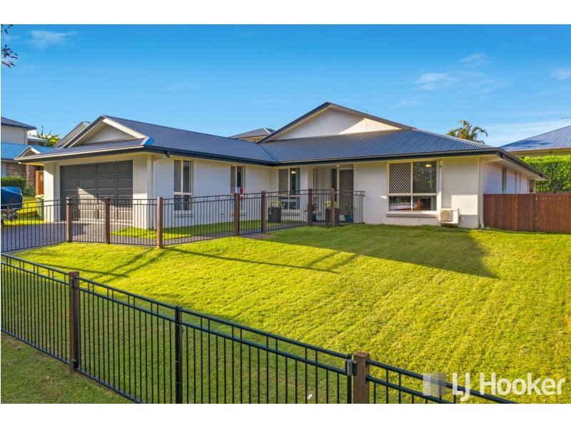 19 Daydream Street, Redland Bay QLD 4165