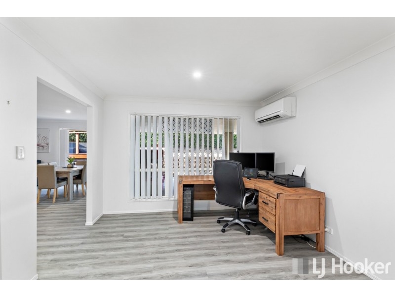 19 Daydream Street, Redland Bay QLD 4165