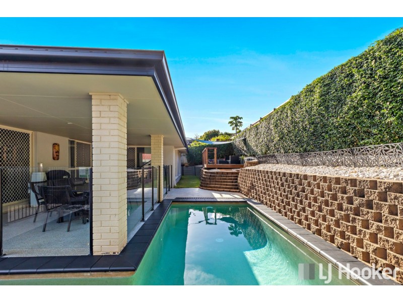 19 Daydream Street, Redland Bay QLD 4165