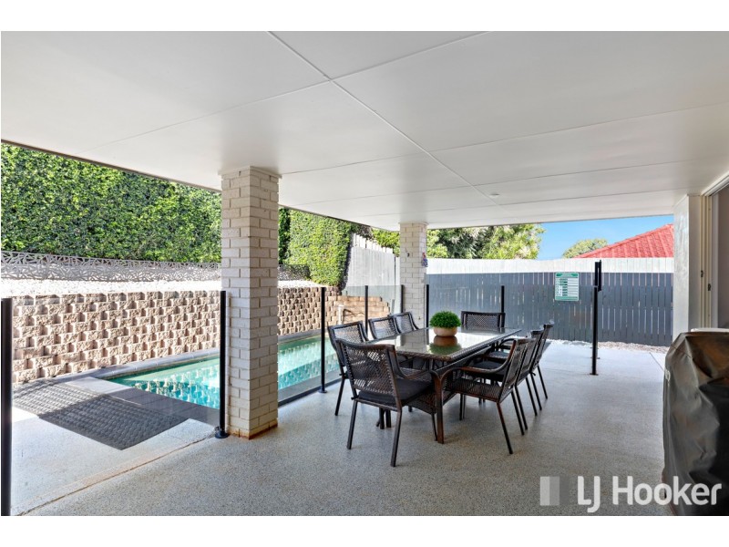 19 Daydream Street, Redland Bay QLD 4165