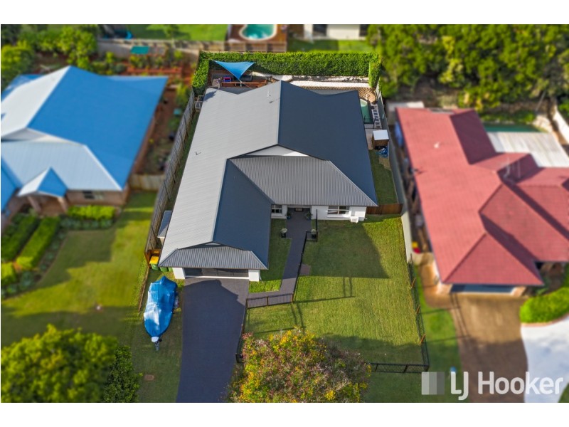 19 Daydream Street, Redland Bay QLD 4165