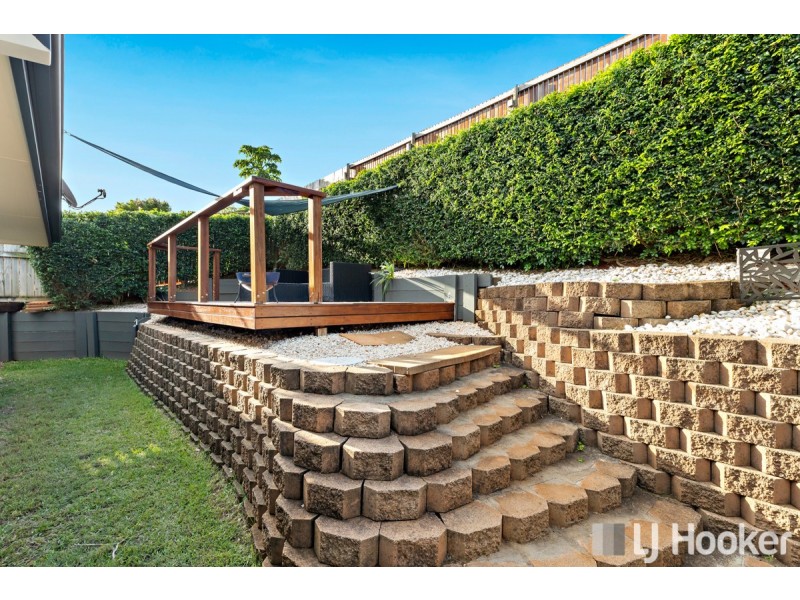 19 Daydream Street, Redland Bay QLD 4165