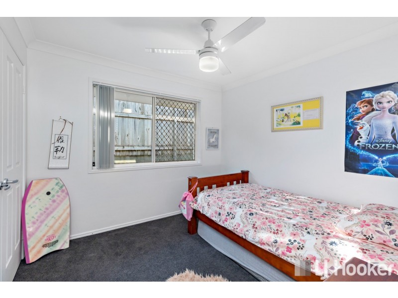 19 Daydream Street, Redland Bay QLD 4165