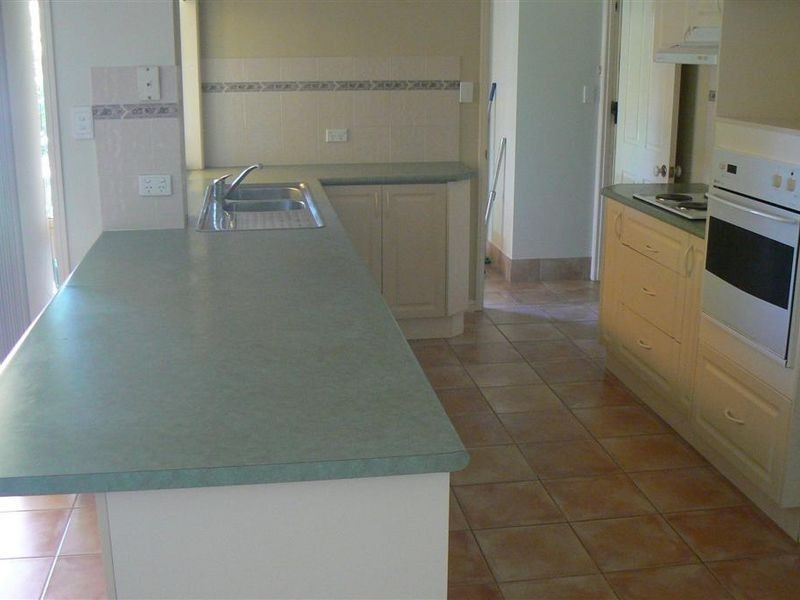 5 Pleasant Court, Cleveland QLD 4163