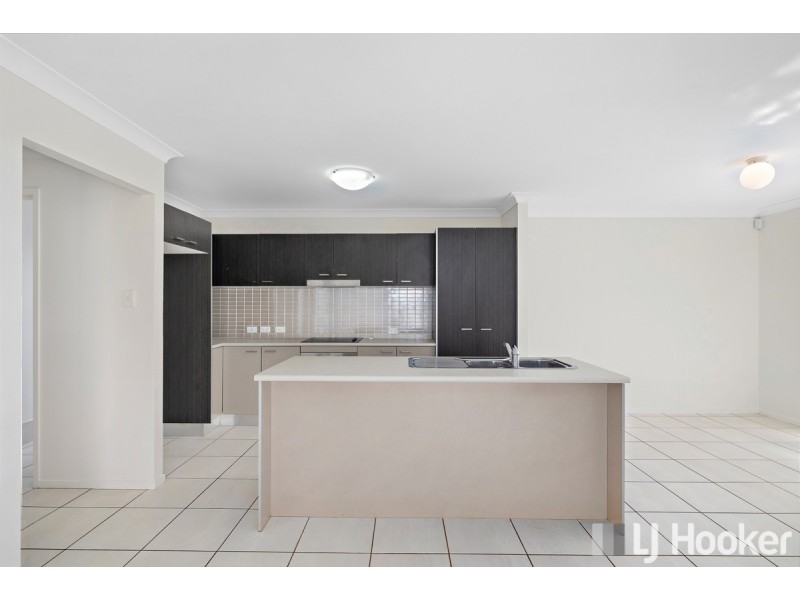7 Lizard Place, Redland Bay QLD 4165