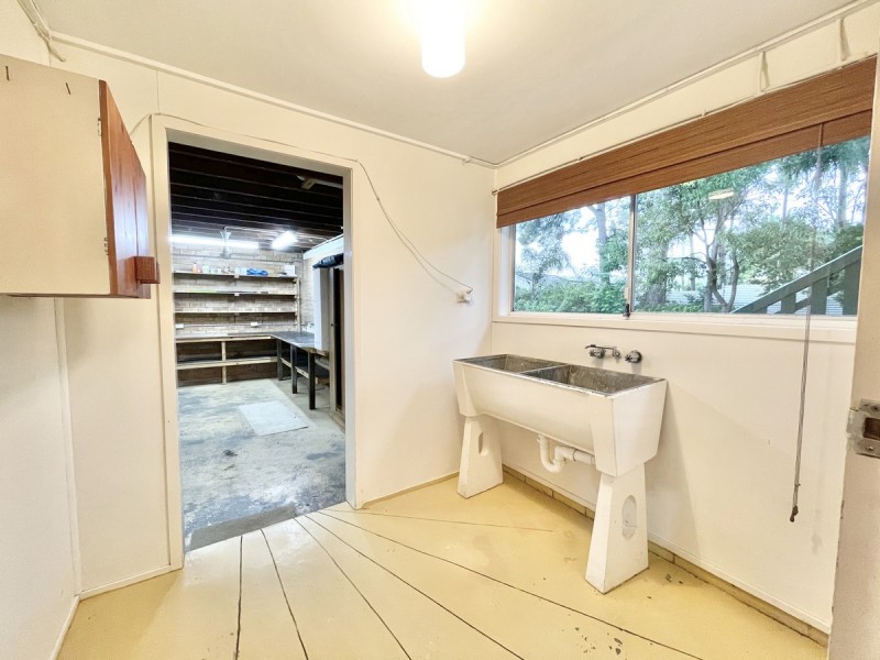 33 Lake View Drive, Thornlands QLD 4164