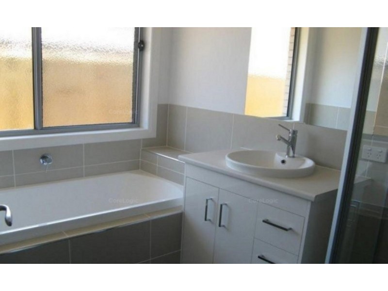 1/31 Riley Peter Place, Cleveland QLD 4163