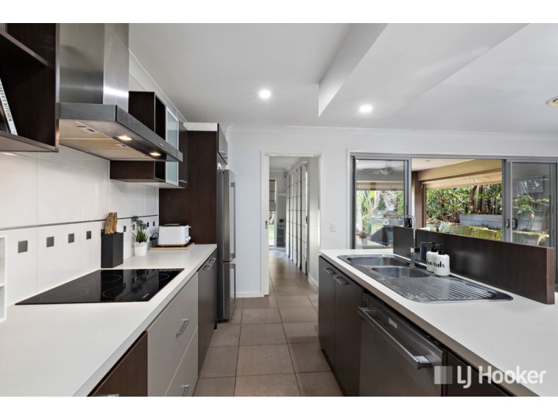 24 Carlingford Drive, Thornlands QLD 4164