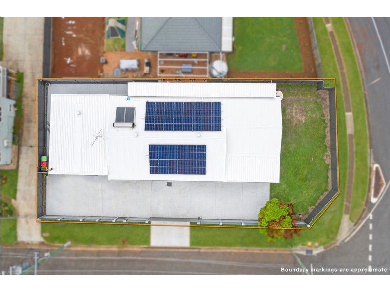 1 Bonniebrae Street, Wynnum West QLD 4178