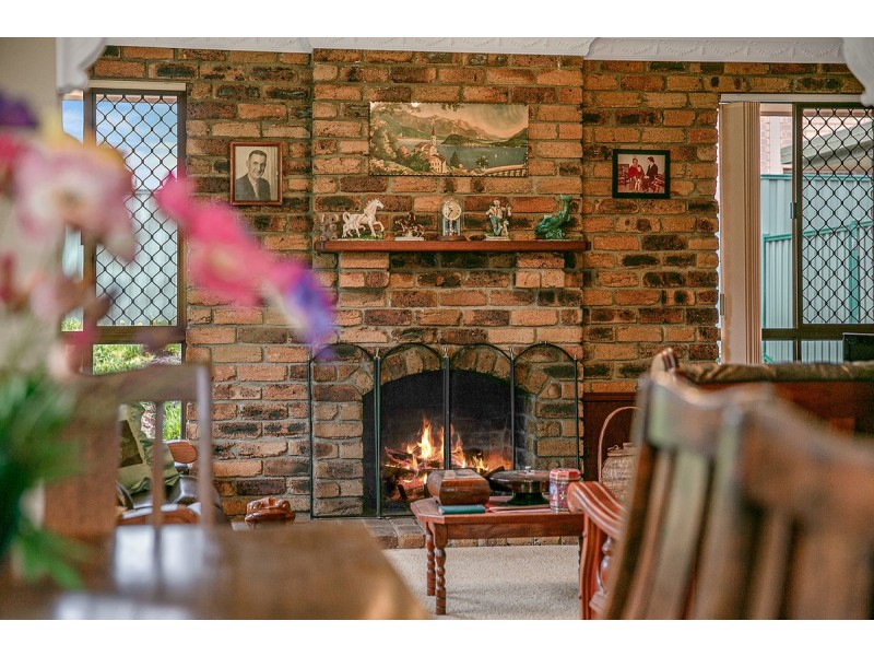 13 Mill Street, Redland Bay QLD 4165