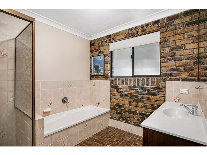 13 Mill Street, Redland Bay QLD 4165