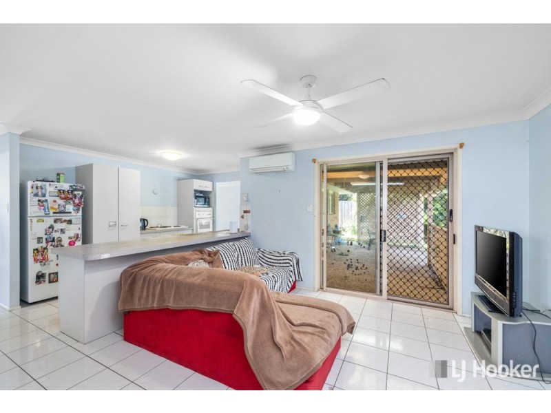 9 Poinciana Avenue, Victoria Point QLD 4165