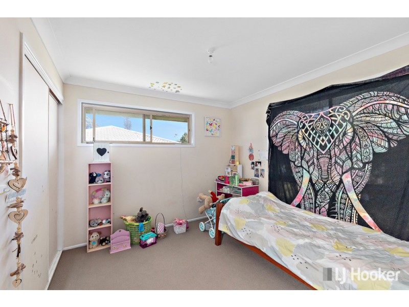 9 Poinciana Avenue, Victoria Point QLD 4165