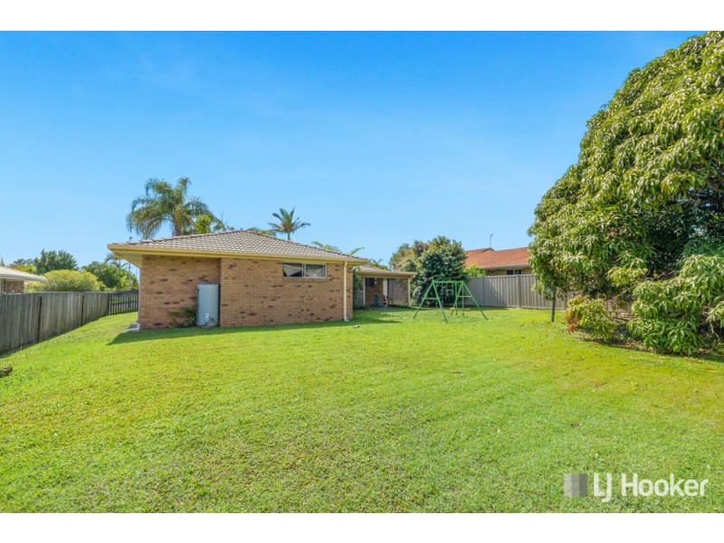 9 Poinciana Avenue, Victoria Point QLD 4165