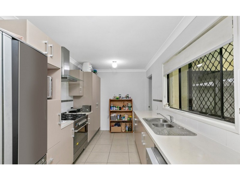 5 Foxwood Circuit, Wakerley QLD 4154