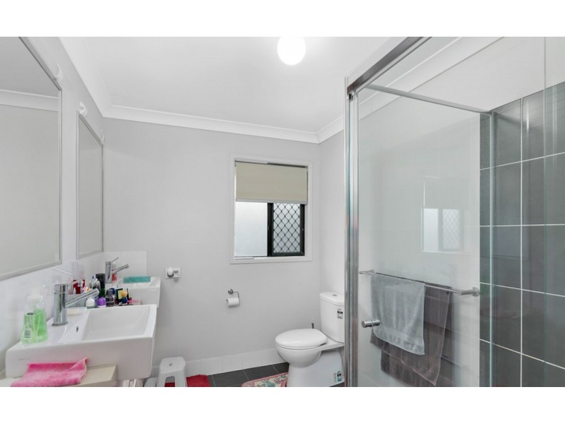 5 Foxwood Circuit, Wakerley QLD 4154