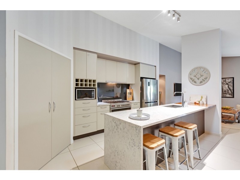 8 Grosgrain Court, Mount Cotton QLD 4165