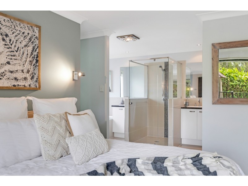 8 Grosgrain Court, Mount Cotton QLD 4165