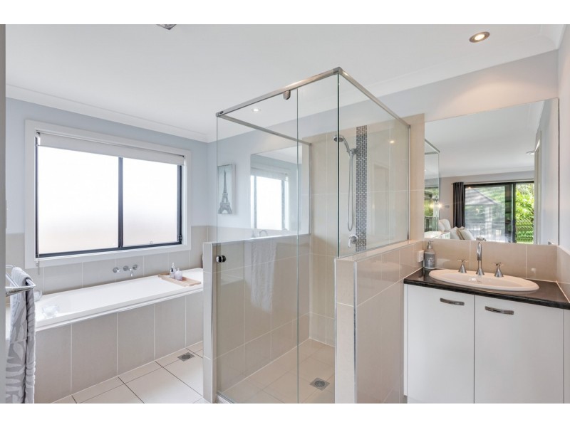 8 Grosgrain Court, Mount Cotton QLD 4165