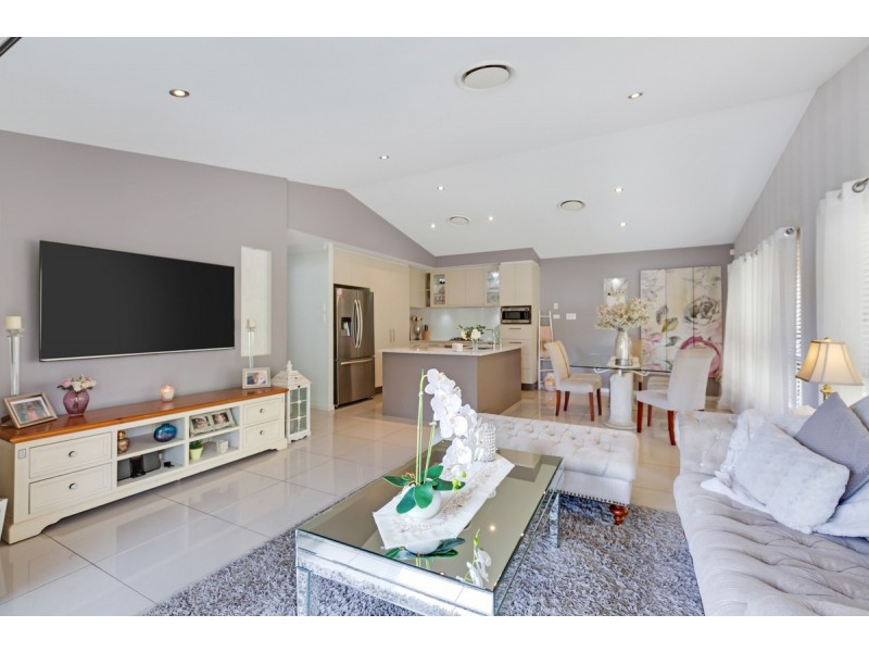 8 Grosgrain Court, Mount Cotton QLD 4165