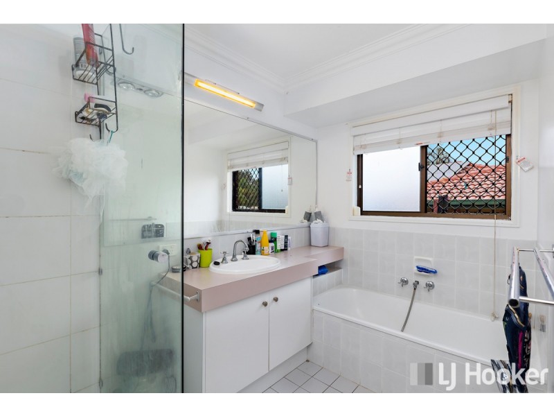 20 Poinciana Avenue, Victoria Point QLD 4165