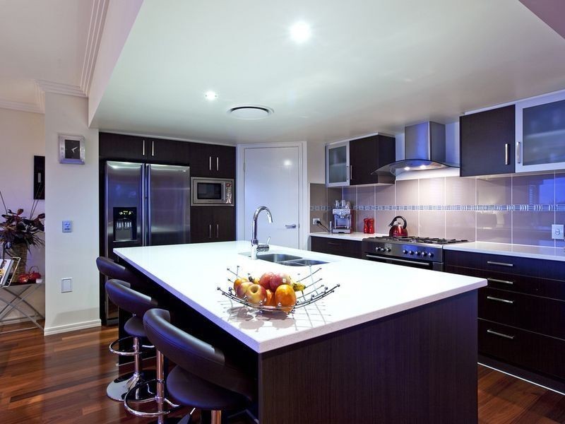 18 Broadwater Terrace, Redland Bay QLD 4165