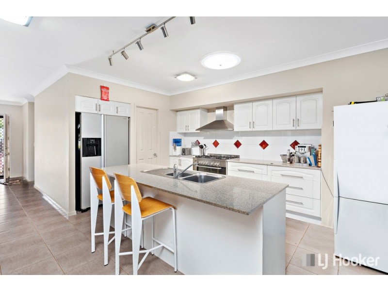 29 Hoskins Drive, Wellington Point QLD 4160