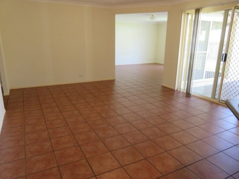 5 Dianella Place, Capalaba QLD 4157