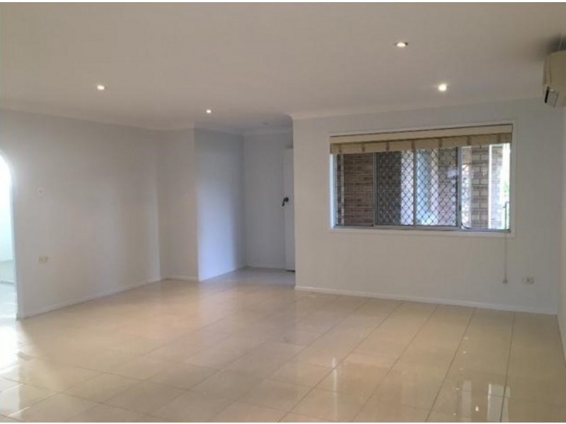 12 Linda Street, Birkdale QLD 4159