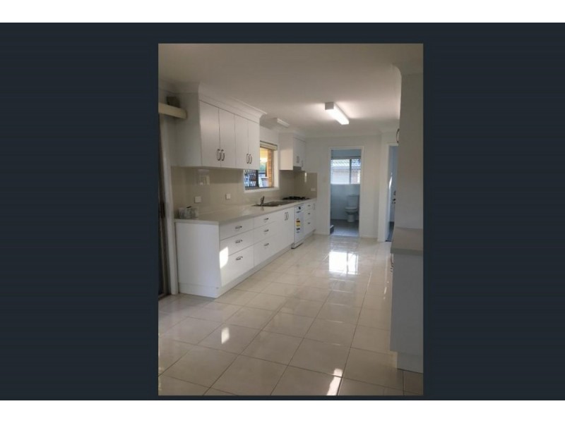 12 Linda Street, Birkdale QLD 4159