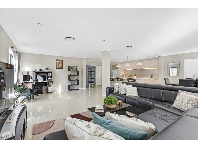 4 Tuckeroo Street, Thornlands QLD 4164