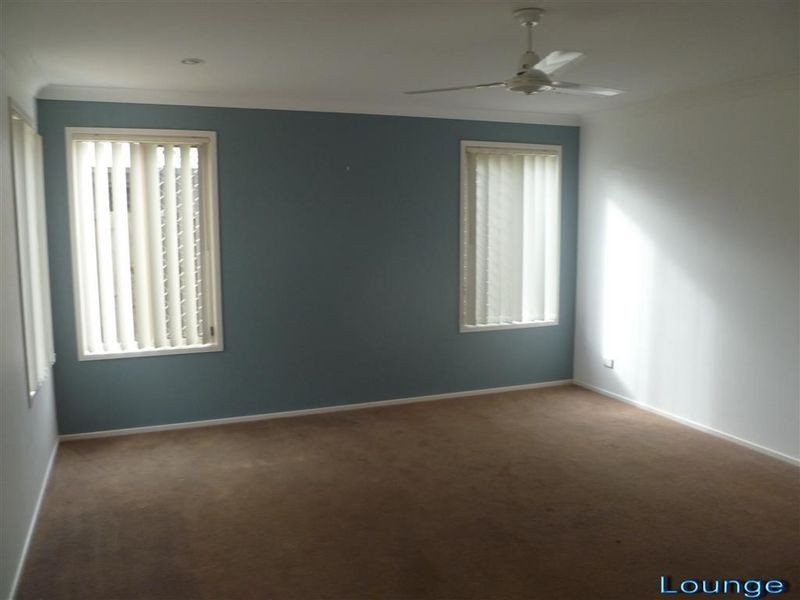 71 Azure Av, Redland Bay QLD 4165