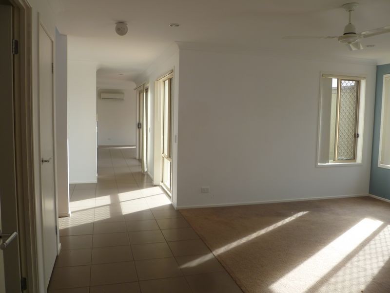 71 Azure Av, Redland Bay QLD 4165