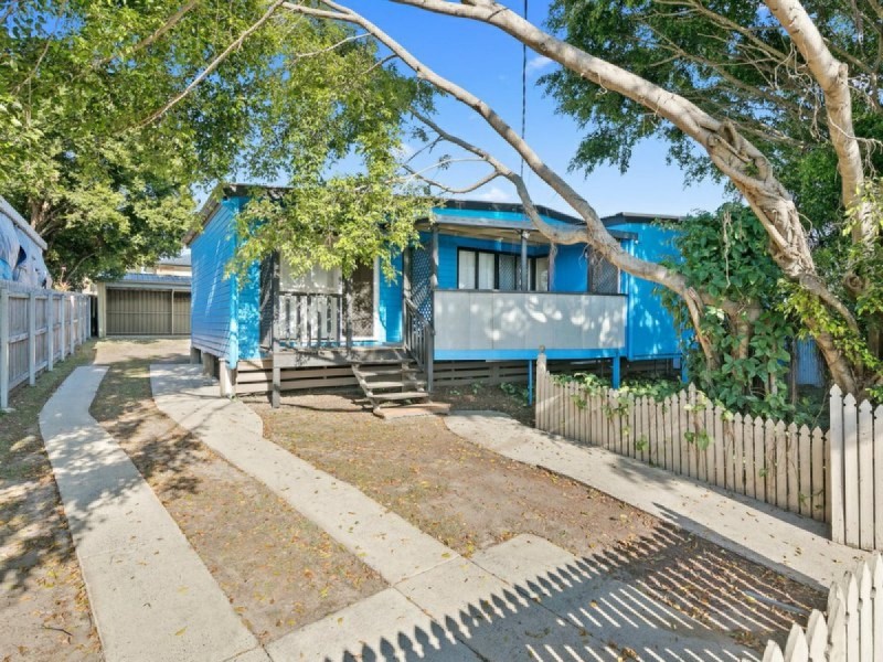 151 Redland Bay Road, Capalaba QLD 4157