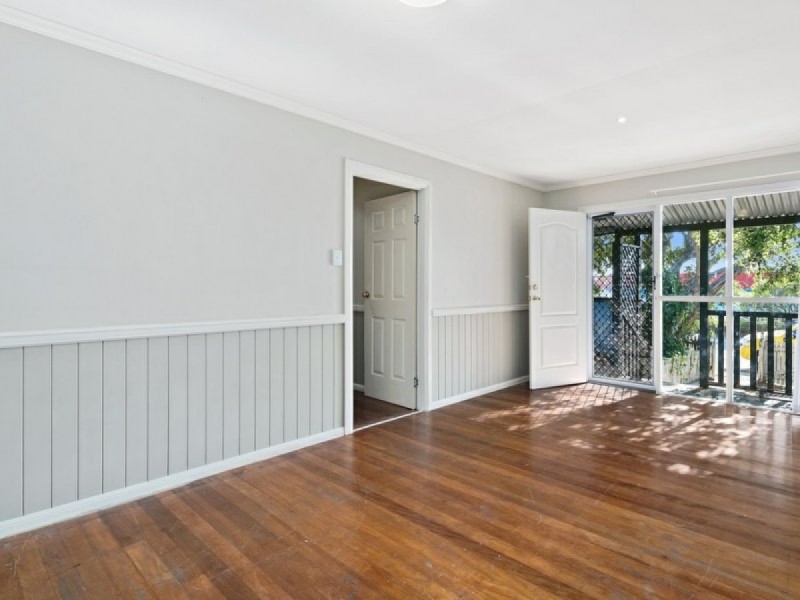 151 Redland Bay Road, Capalaba QLD 4157