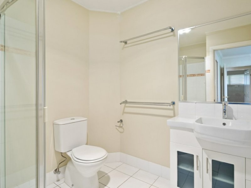 151 Redland Bay Road, Capalaba QLD 4157