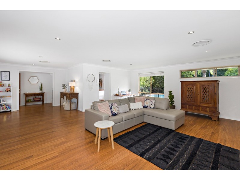 5 Hilltop Crescent, Alexandra Hills QLD 4161