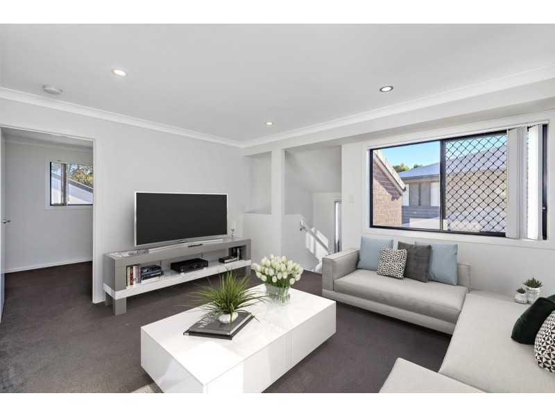 2/8 Sandalwood Street, Thornlands QLD 4164