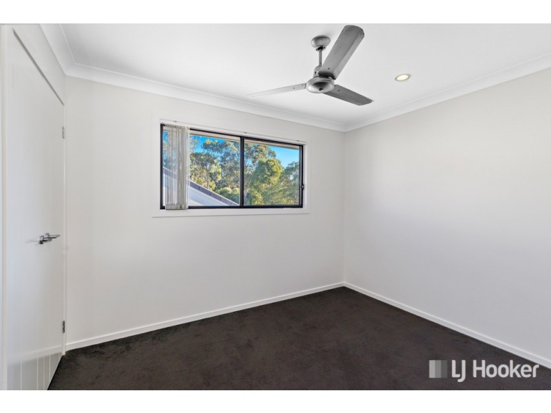 2/8 Sandalwood Street, Thornlands QLD 4164