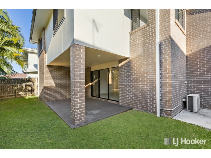 2/8 Sandalwood Street, Thornlands QLD 4164