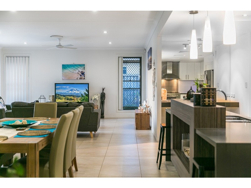 5 Rosemary Street, Thornlands QLD 4164