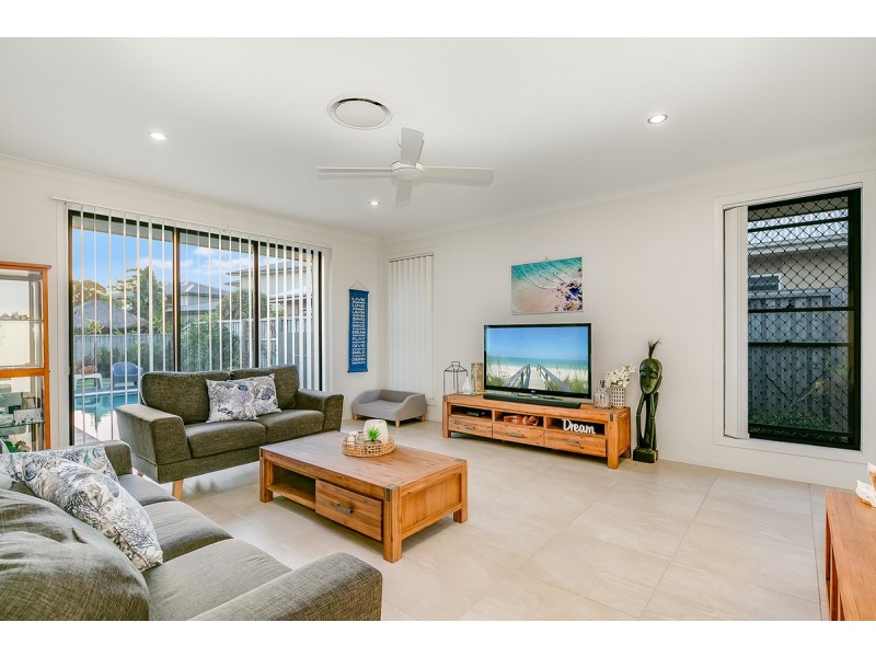 5 Rosemary Street, Thornlands QLD 4164