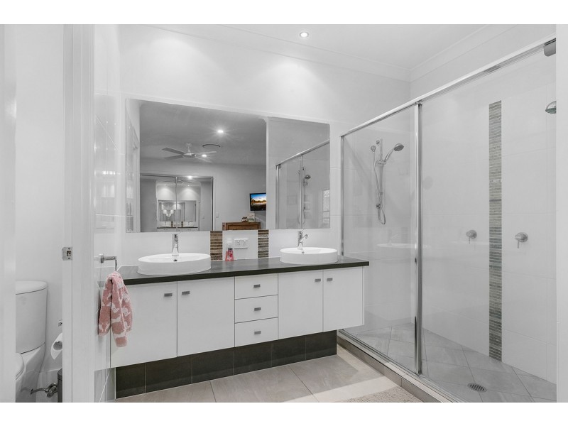 5 Rosemary Street, Thornlands QLD 4164